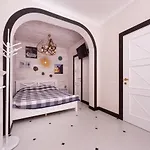 Comfortable Bunker Self Check-in 24 7 Апартаменты