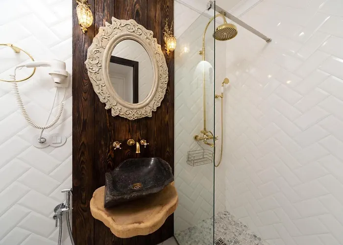 Comfortable Bunker Self Check-in 24 7