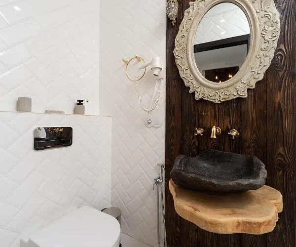 Comfortable Bunker Self Check-in 24 7 *