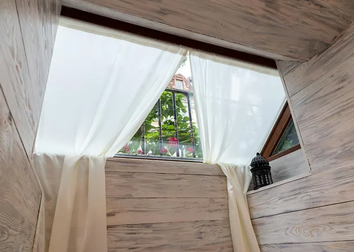 Comfortable Bunker Self Check-in 24 7 Apartman