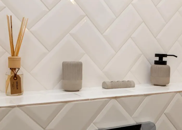 Comfortable Bunker Self Check-in 24 7