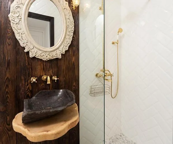 Comfortable Bunker Self Check-in 24 7 Odessza